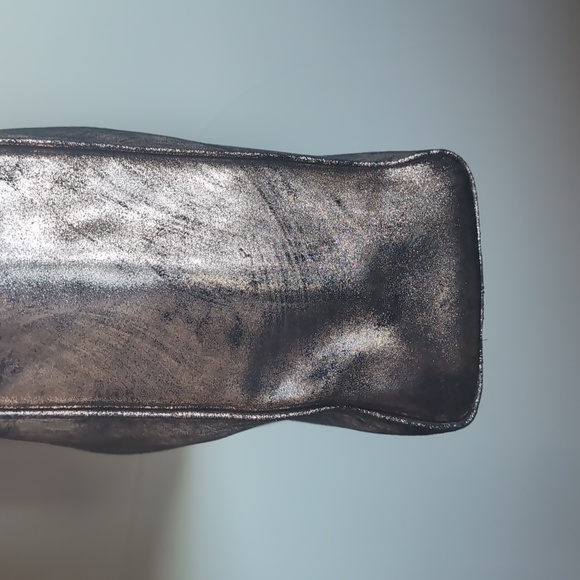 COFI- Erin Printed Metallic XL Leather Tote NWOT - Picture 14 of 17